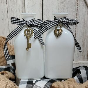 NEW White Vases Buffalo Plaid Ribbon with Key & Heart Charms Country Bottles
